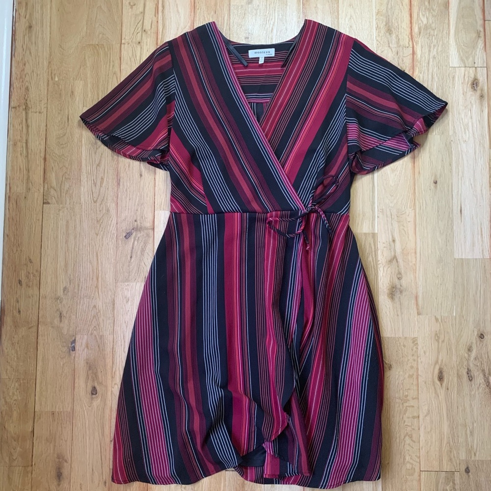 XL red and black stripped dress with sleeves